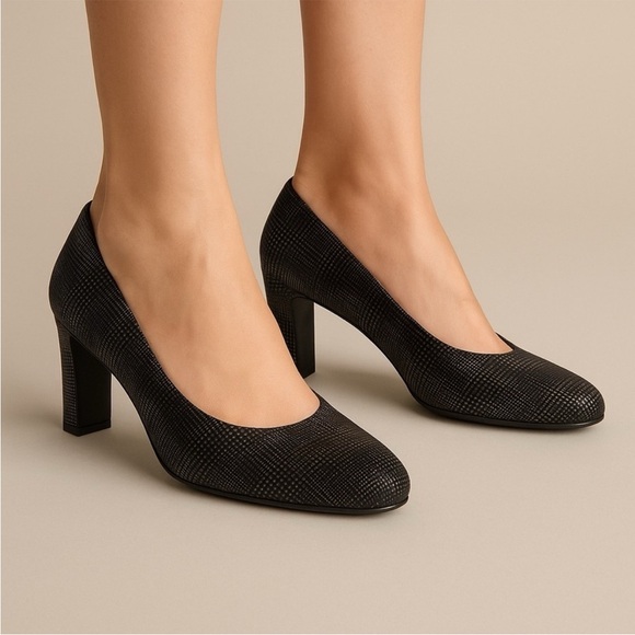 Stuart Weitzman FRAMEF5 Pewter Scotch Woven Pumps – Size 8 - Picture 2 of 10